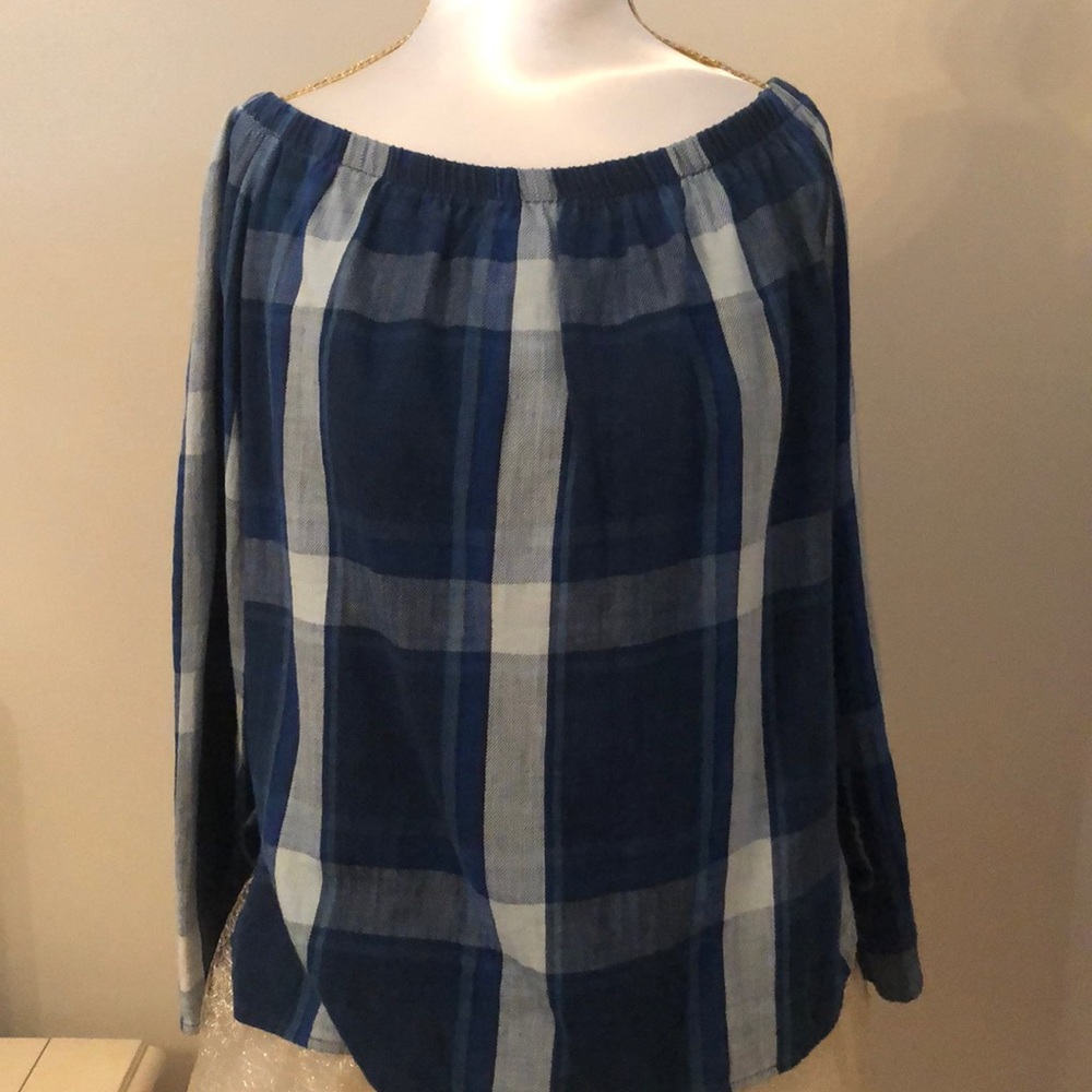 Long sleeve top